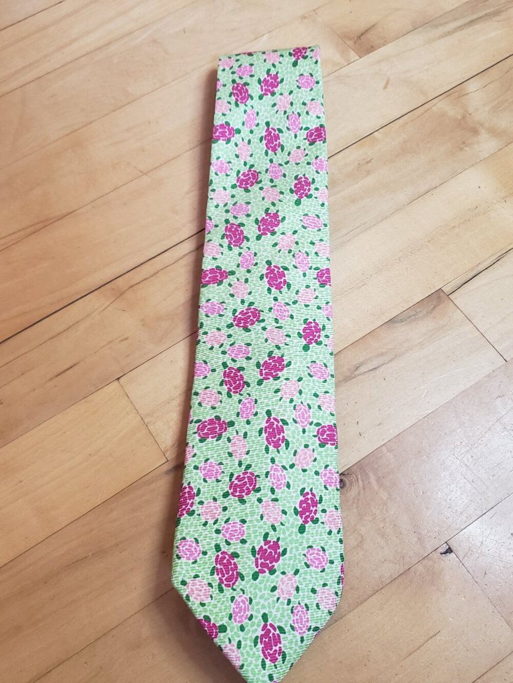 Lilly Pulitzer 100% Silk Handmade in USA Tie Palm Beach Green Pink Turtles
